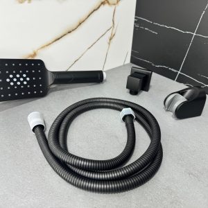 KIT TELEDUCHA +MANGUERA SOPORTE Y ALIMENTADOR NEGRO LECCO535-530-6538